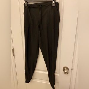 Albion Fit Jetsetter Joggers with Gold Zippers (black)